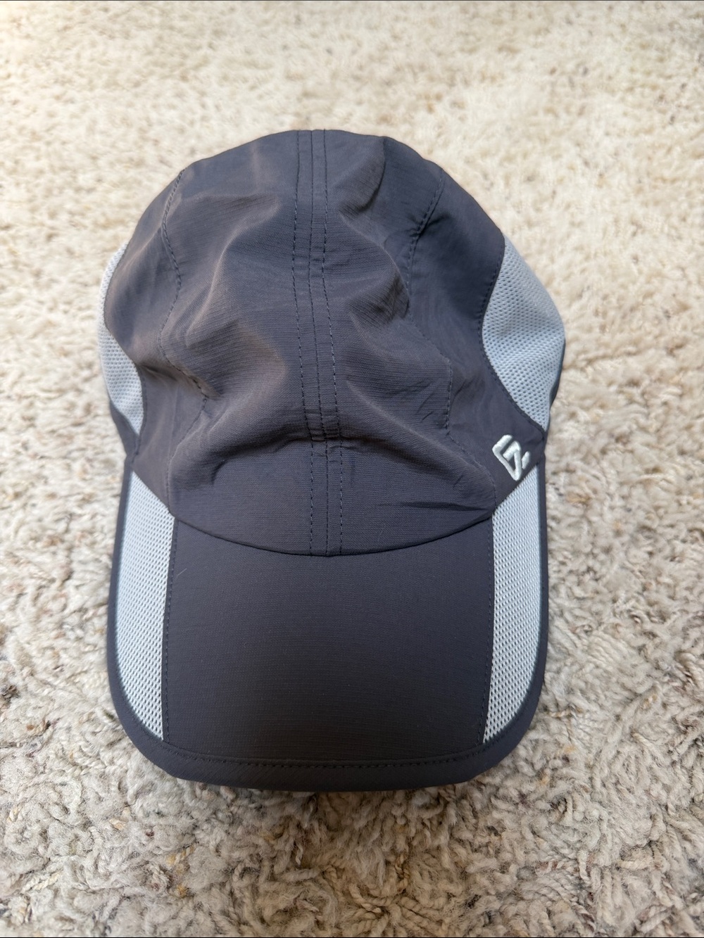 Gadiemkensd Women's Black & Gray Performance Running Cap